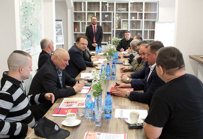 Ilustracja do informacji: Posiedzenie Zarządu i Komisji Rewizyjnej Oddziału Powiatowego ZOSP RP w Żarach