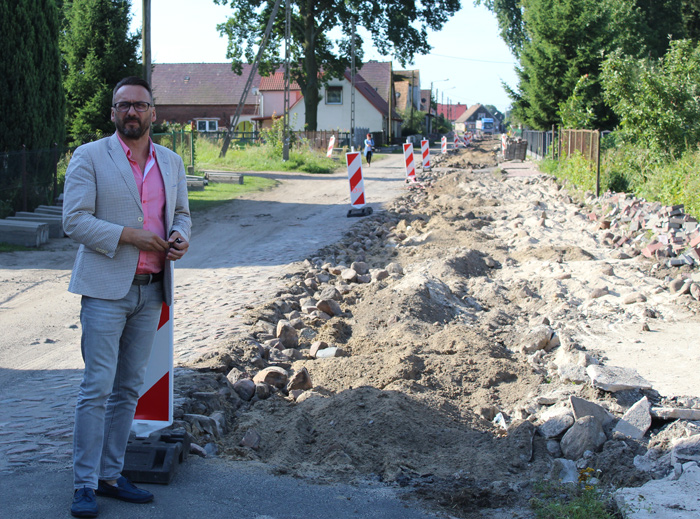Ilustracja do informacji: Przebudowa drogi powiatowej w gminie Trzebiel, Strzeszowice – Jędrzychowice, ruszyła pełną parą! 