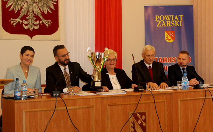 Ilustracja do informacji: XXXII sesja Rady Powiatu Żarskiego