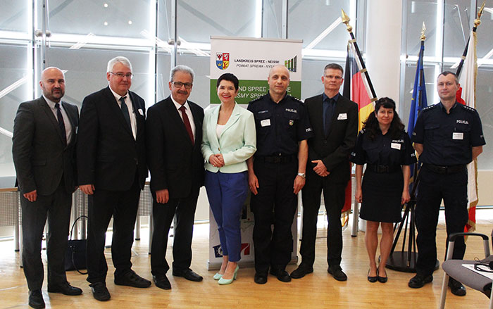 Ilustracja do informacji: Pierwsza niemiecko-polska konferencja pt. ,,Transgraniczna współpraca w zakresie zwalczania i zapobiegania uzależnieniom w Euroregionie Sprewa-Nysa-Bóbr’’