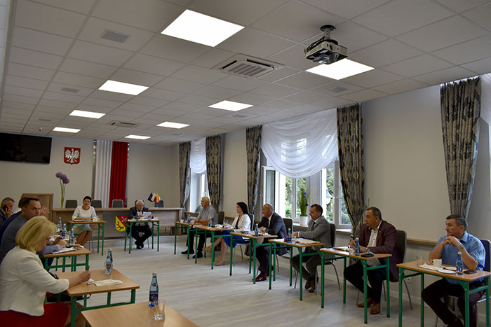 Ilustracja do informacji: Spotkanie z burmistrzami i wójtami miast i gmin Powiatu Żarskiego
