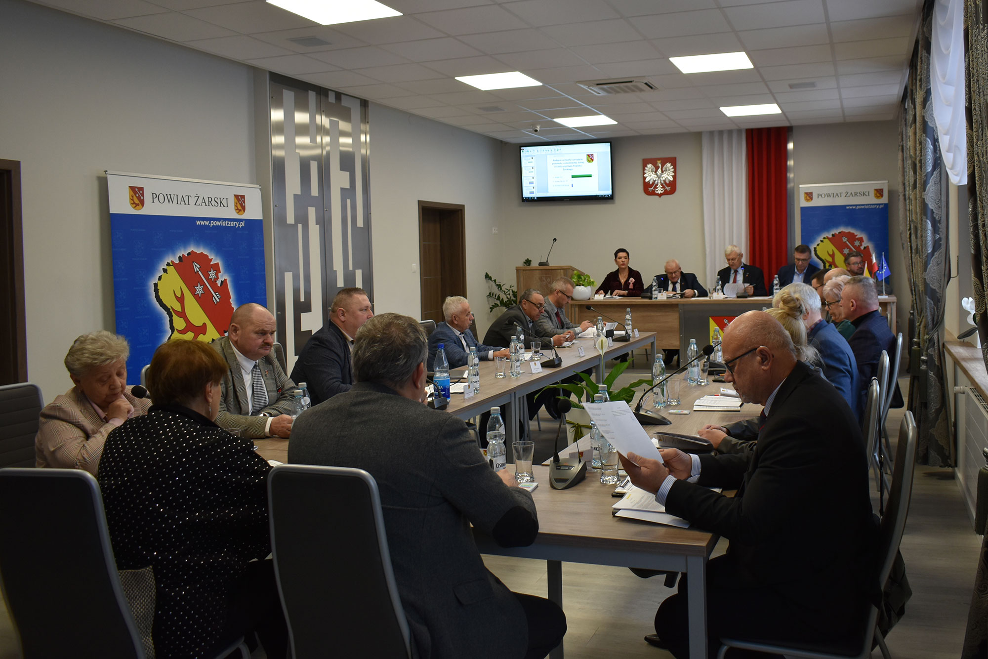 Ilustracja do informacji: XLIX sesja Rady Powiatu Żarskiego