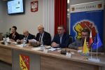 Miniatura zdjęcia: 2023-11-28 XLIX sesja Rady Powiatu Żarskiego5